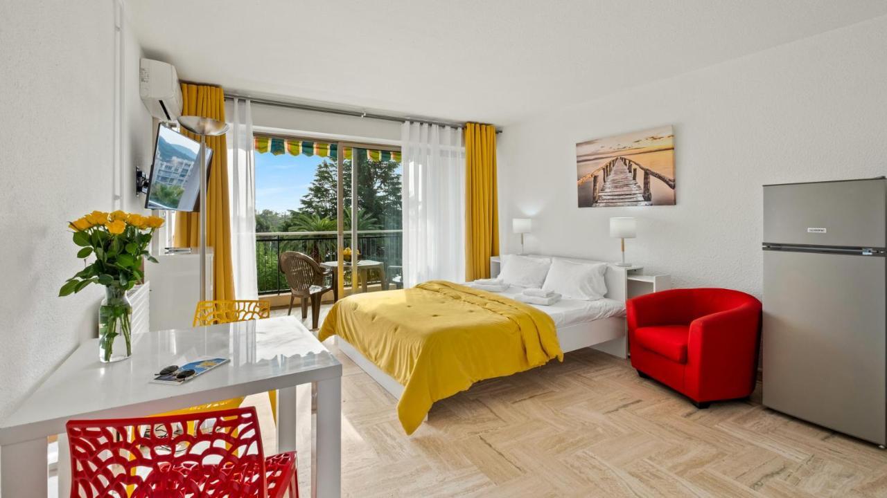 Cannes Marina 2*